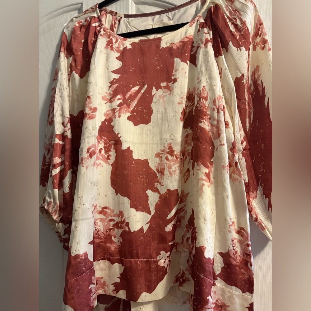 NWOT Umgee top never worn size medium